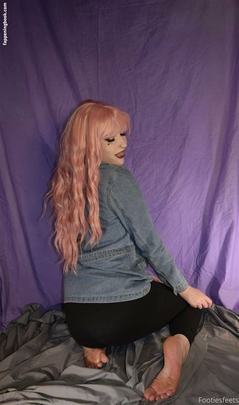 Footiesfeets Nude OnlyFans Leaks Fappening FappeningBook