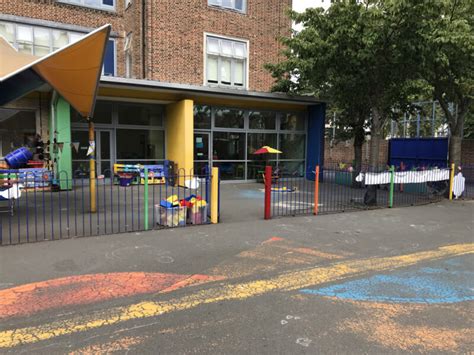 Van Gogh Primary School South London Outdoor Play Equipment Uk