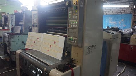 Peralatan Mesin Produksi Dalam Pembuatan Kemasan Kertas Kemasan Kertas