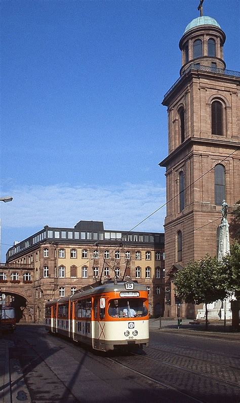 Triebwagen Der Frankfurter Stra Enbahn Auf Der Nach Heftigen Protesten