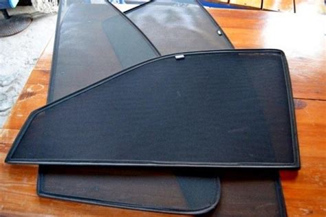 Шторки на автомобильные стекла — варианты выбора и установки | АвтоКурс ...