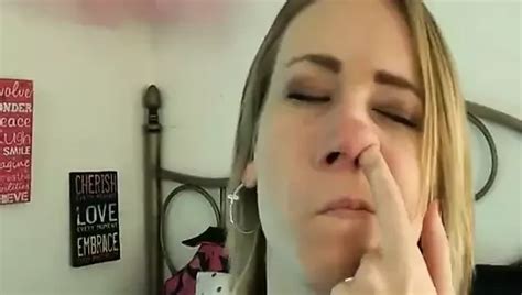 Free Nose Play Porn Videos Xhamster