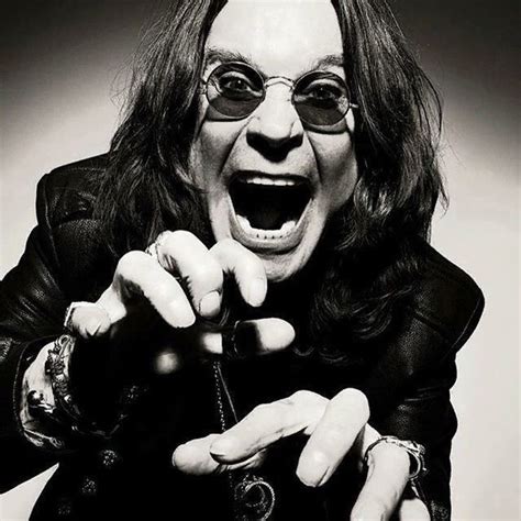 Великий и ужасный, ненормальный и легeндарный повелитель тьмы — Оззи ...