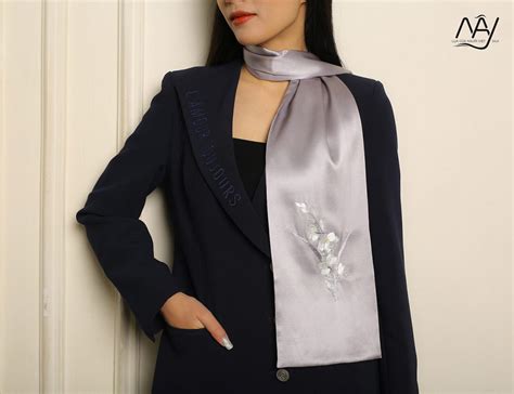 Kh N Cho Ng L A Cao C P Th U Hoa Sen M U Nude Qu T Ng I T C Sang Tr Ng