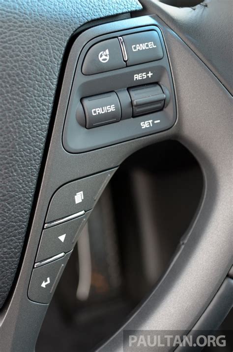 Cerato Koup Review 39 Paul Tans Automotive News