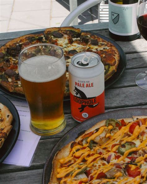 Olive's - You read my mind! Loophole & pizza type of Friday 🍻 #