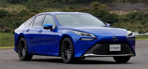 Toyota New Car Reviews Pics Info Specs Autospectator