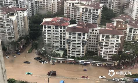 看海！广州今日午后突降暴雨 市区多处水浸严重 新闻频道 和讯网