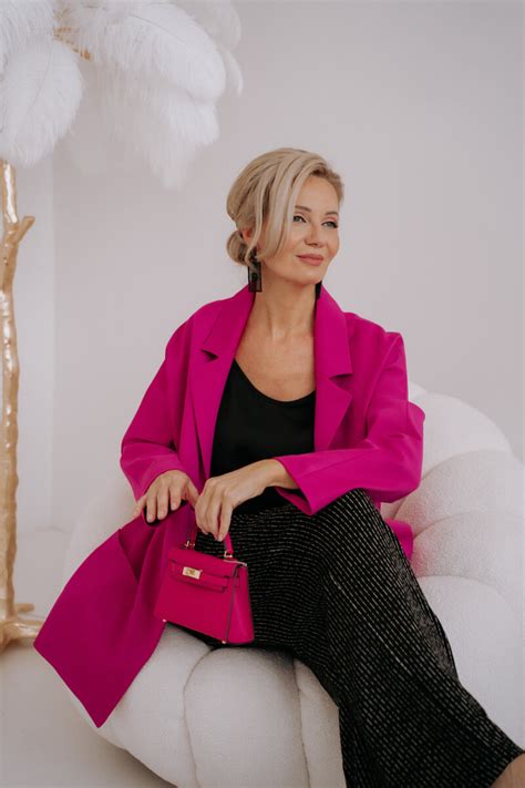 ЗВЕЗДНЫЙ ГАРДЕРОБ: 5 любимых вещей принцессы Дианы | Онлайн- магазин ...