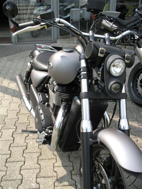 Umgebautes Motorrad Triumph Thunderbird Storm Von Becker Tiemann