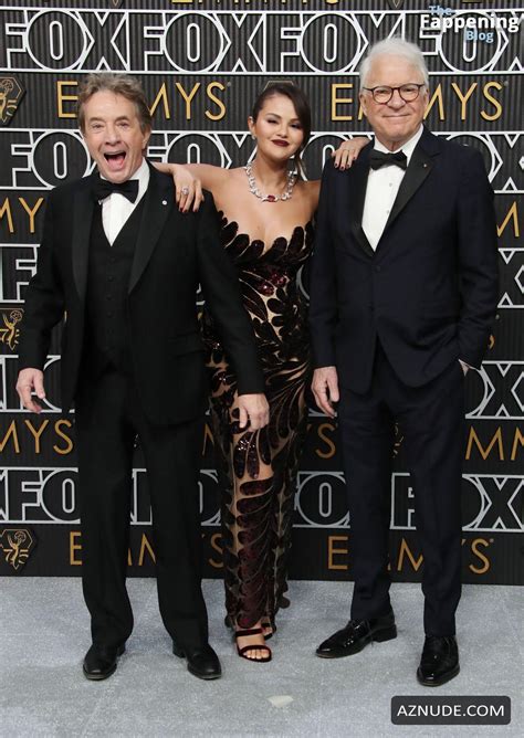 Selena Gomez Sexy Shows Off Her Hot Cleavage In A Mesmerizing Dress At The Th Primetime Emmy