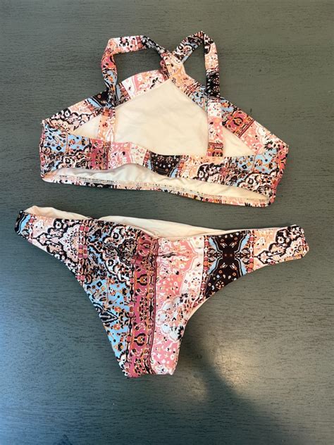 Bitsy Cut NEW Colorful L SPACE Two Piece Swimsuit Bikini Size Medium EBay