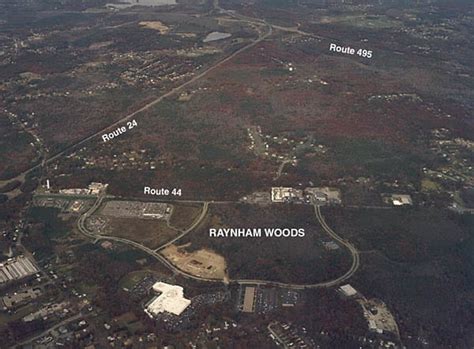 paramount dr raynham ma  loopnet