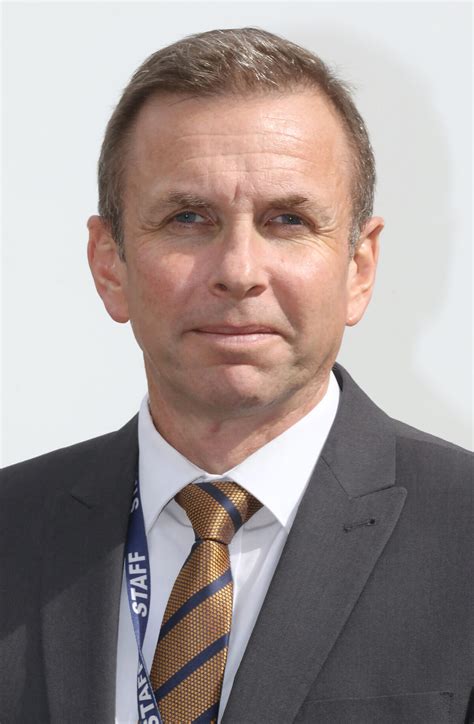 Tourists and locals meet in Llanfyllin for the annual festival 17