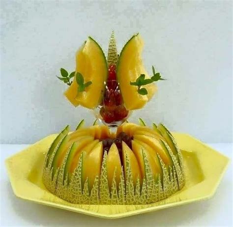 Pin By Hoa On Fruit Decor Food Carving Fruit And Vegetable Carving Easy Food Art