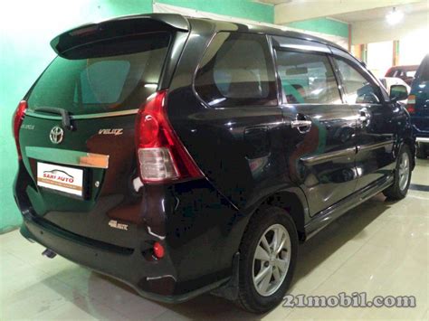 Toyota Avanza Veloz Matic Th Hitam Metalik