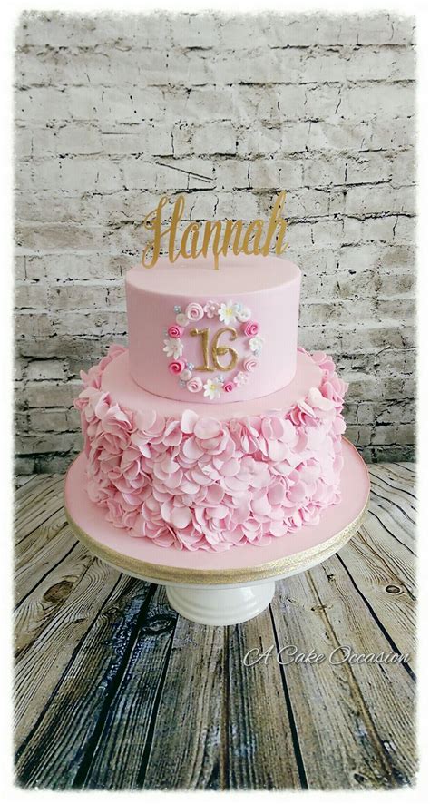 Jacqueline39s Sweet Shop Sweet 16 Birthday Cake And Cupcakes