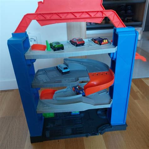 Hot Wheels Gara A