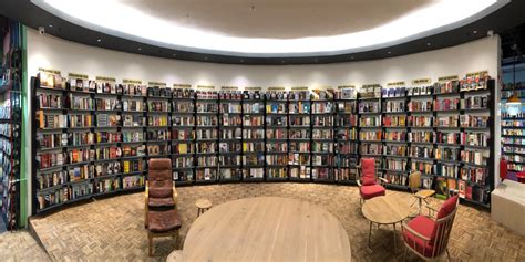 Exclusive Books Linkedin