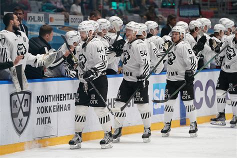 Шайба перешедшего из ЦСКА Блажиевского помогла "Трактору" победить ...