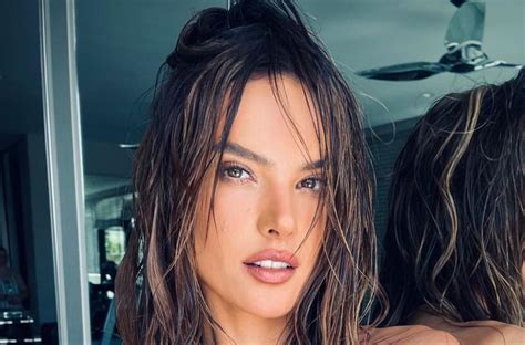 Mar A Chac N Irresistible Luce Diminuto Bikini Satinado Desde Punta Mita