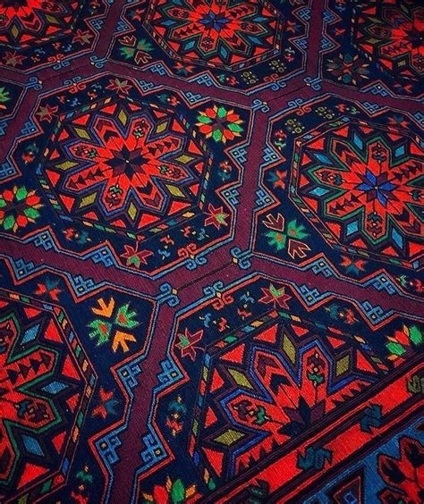 Пин от пользователя Зарият Гаджиибрагимова на доске Ковры в 2024 г ...