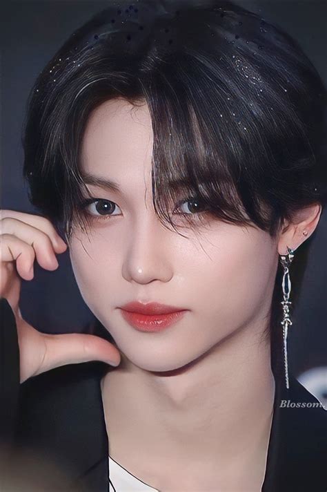Stray Kids Felix Goes Viral For His Ethereal Irl Visuals At The 2022
