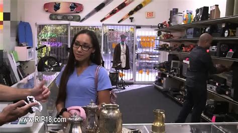 Amateur Girls Voyeur Erotica In Public Place