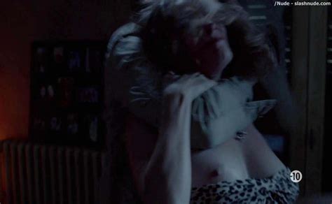 Naked Caroline Bourg In Boulevard Du Palais