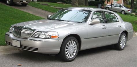 1999 Lincoln Town Car Cartier Sedan 46l V8 Auto