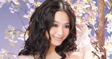 Kanomatakeisuke Bianca Bai Sexy Taiwanese Model In Lingerie