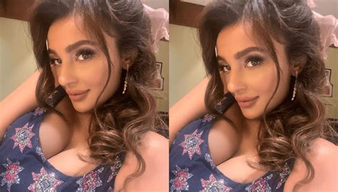 Seerat Kapoor Hot Pics Sexy Images Latest HD Photo Gallery