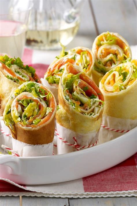 Pfannkuchen Wraps mit Frischkäse Lachs Füllung Partyrezepte