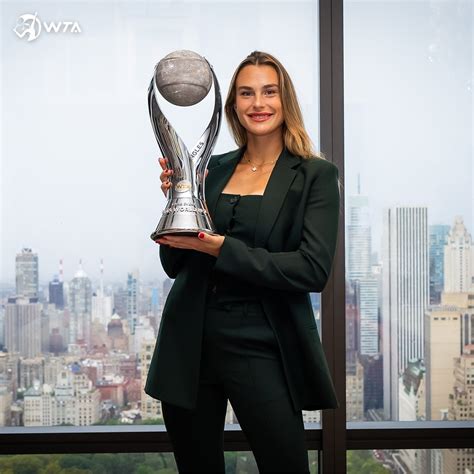 Sabalenka World #1 Trophyg Photoshoot : r/tennis