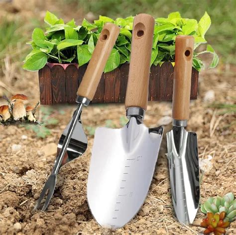 Essential Gardening Tools For Beginners Easier Harvesting