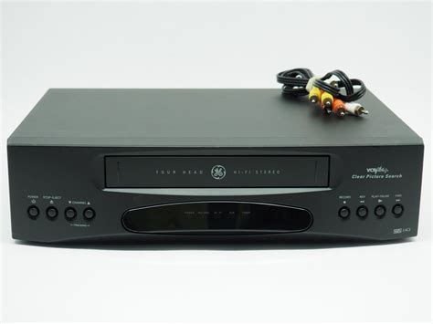 General Electric GE VG4262 Stereo VHS VCR Vhs Player With Remote and ...