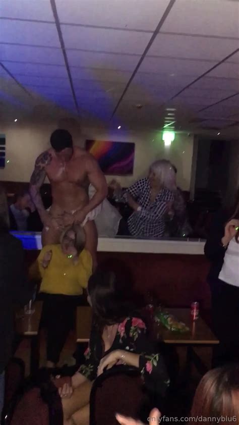 Male Strippers And Amateur Women Male Stripper ThisVid