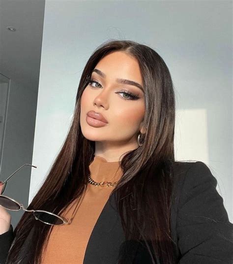 Makeup Haarstijlen Brunette Haarkleur Make Up Stijlen