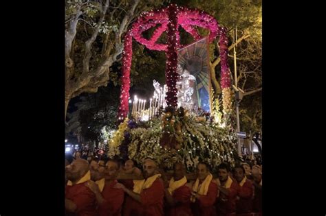 Foto Salerno In Festa Torna La Processione In Tantissimi In Strada