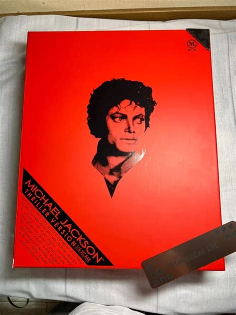 Figurine Articul E Chelle Hot Toys Michael Jackson Thriller Version Pouces Neuve Japon