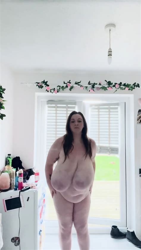 Cholzee Huge Perfect Tits