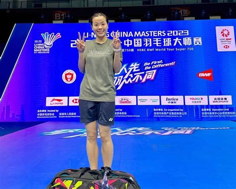 Chấn động hot girl cầu lông Thùy Linh loại siêu sao lần vô địch thế giới