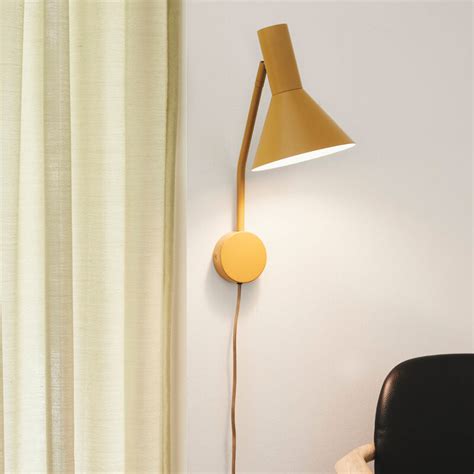 Frandsen Lyss Wall Lamp Lamptwist
