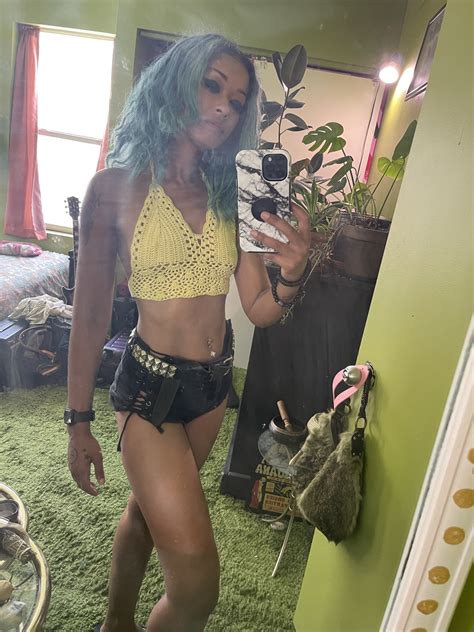 Raylin Joy on Twitter: "Been a minute. What’s up? 🌱🍀🌻 https://t.co