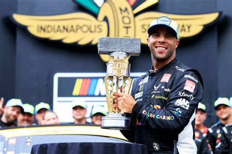 Athletes are celebrating a major University of Indianapolis win 24