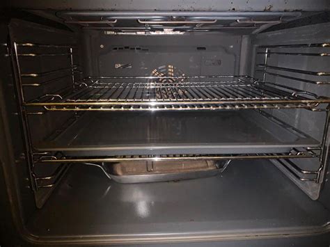 Bosch built in oven model HT5HB33, TV & Home Appliances, Kitchen ...