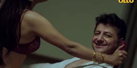 Secretary Seducing Boss By Photocopying Tits And Boss Tnaflix