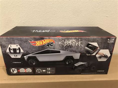 Mattel Creations Hot Wheels Tesla Cybertruck Rc X