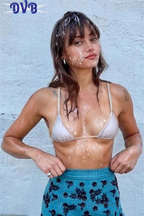 Celeb Ella Purnell Nude Photo 58 Thefappening2015