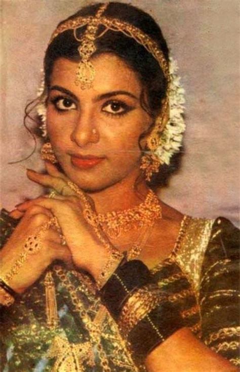 Pin By Rajendra Shirodkar On Yesteryear Hot Beautiful Bollywood Actress Beautiful Women